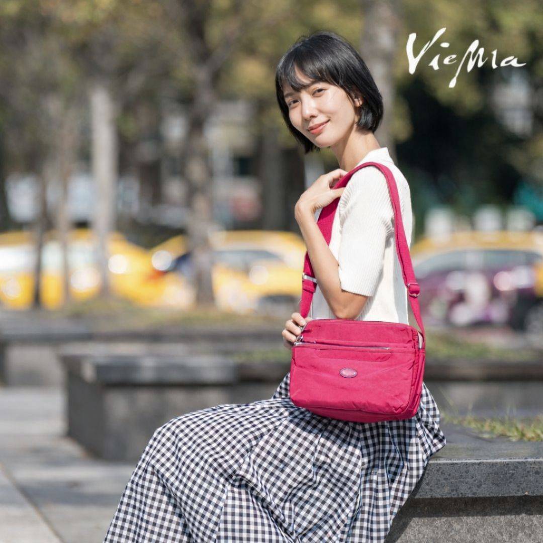 日系千層郵差包-玫瑰紅單色5045 日系千層郵差包-玫瑰紅單色5045